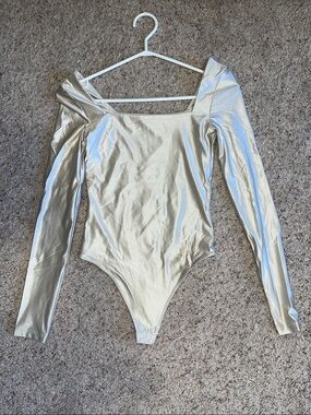 Aritzia Contour bodysuit